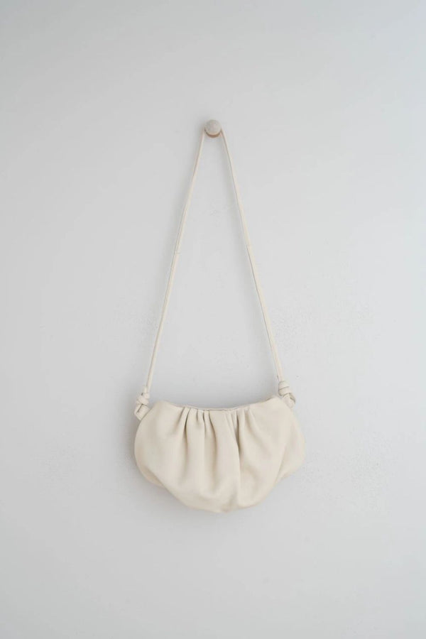 Indi & Cold | Ruffled Leather Bag In Ivory